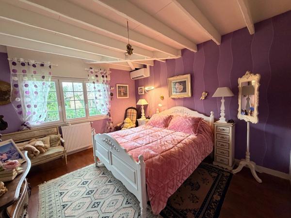 Maison bourgeoise de caractère avec d'excellentes prestations dans le centre de MONT DE MARSAN (40)