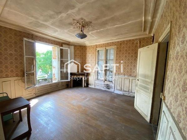 A rénover - Maison Meulières - 6 pièces - 124m²