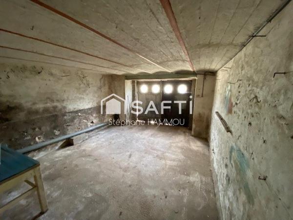 A rénover - Maison Meulières - 6 pièces - 124m²