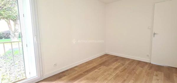 Location                                                      Appartement
                        
                     4 pièces                      78 m2                     à Saint-Juéry