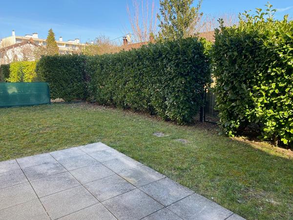 Quartier Montholon appartement 3 pièces + garage