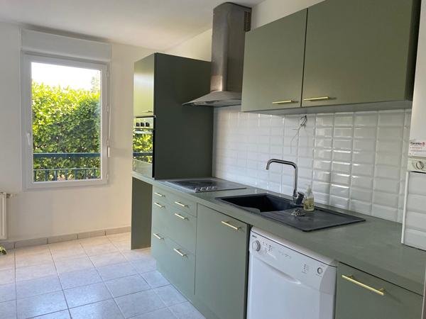 Quartier Montholon appartement 3 pièces + garage