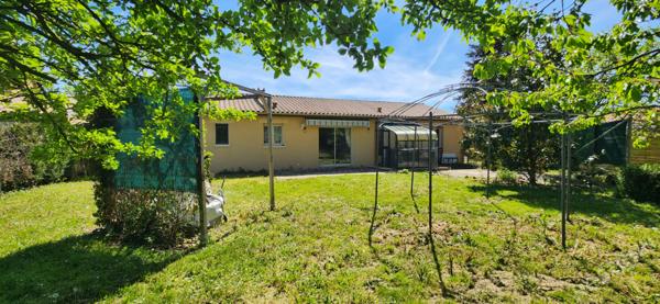 Coup de coeur : plain-pied au calme avec 3 chambres et grand terrain !