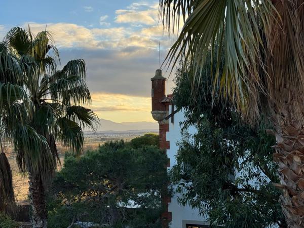 EXCEPTIONNEL DOMAINE VITICOLE VUE MER ET MONTAGNE