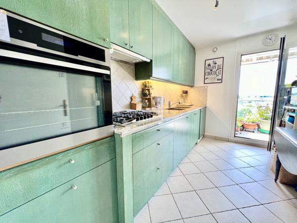 Jouy-en-Josas (78350) Très jolie appartement avec vue