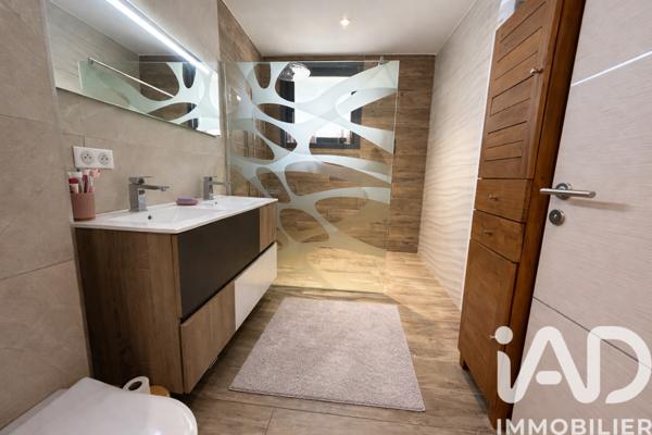 Maison à vendre 5 pièces 200 m² Carqueiranne
