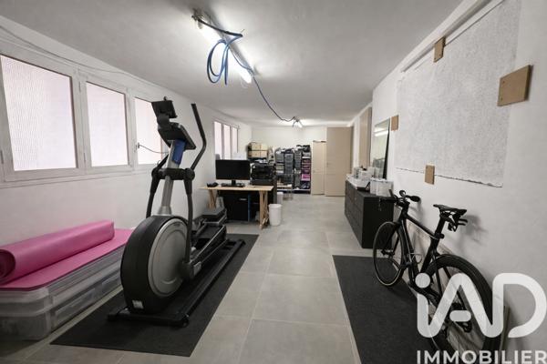 Maison à vendre 5 pièces 200 m² Carqueiranne