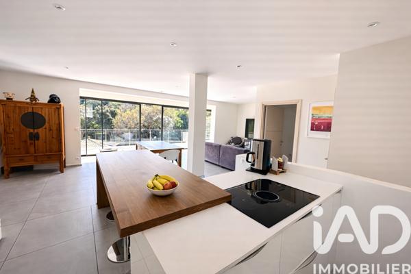 Maison à vendre 5 pièces 200 m² Carqueiranne