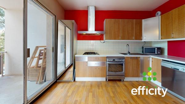Appartement
         4 pièces
        - 90 m² 310 000 € *