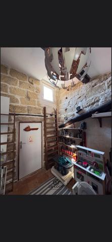 Maison à vendre 6 pièces ()