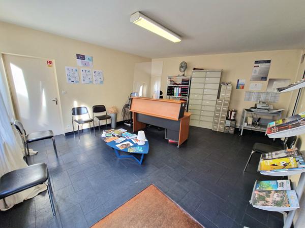 Local commercial Thouarce 8 pièce(s) 190 m2