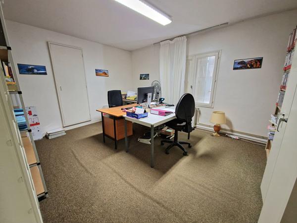 Local commercial Thouarce 8 pièce(s) 190 m2