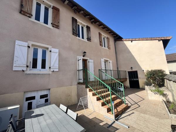 Maison à vendre |  Les Cars |  7 pièces | 180 m²