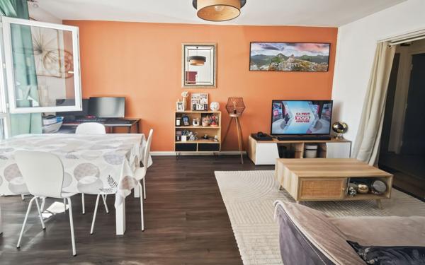 Appartement à vendre    3 pièces • 53 m2 Montauban