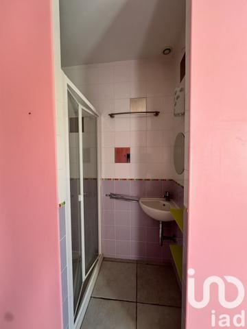 Maison traditionnelle 6 pièces de 213 m² à Saint-Cyr-sur-Loire (37540)