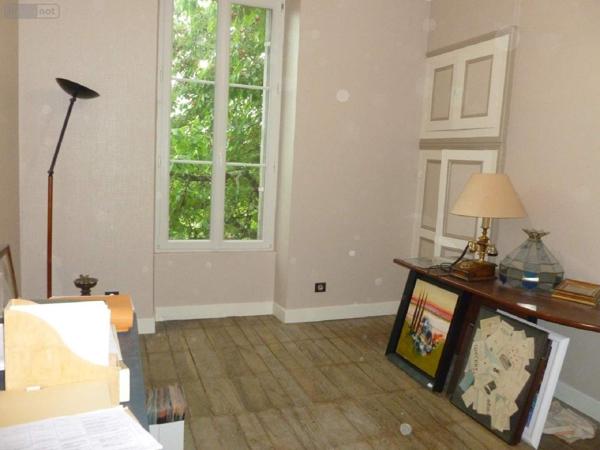 Maison à vendre à Saint-Aulaye-Puymangou en Dordogne (24410), ref : 077/970