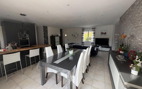 Maison à vendre    5 pièces •  Saujon