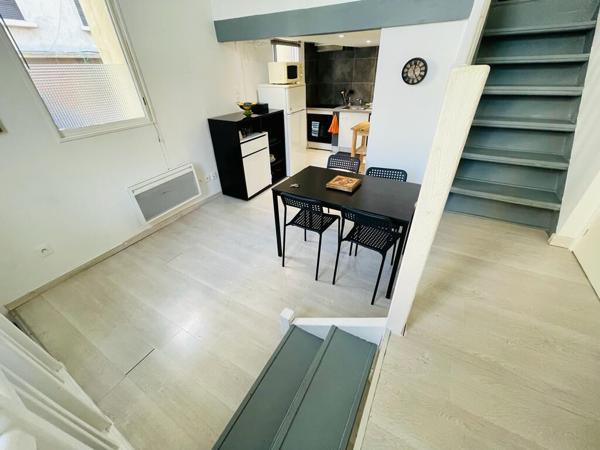 SETE CENTRE Appartement T3 triplex atypique meublé