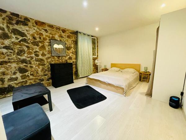 SETE CENTRE Appartement T3 triplex atypique meublé