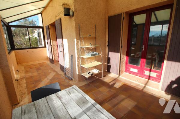 L'Etude Maubé vend 3 parcelles constructibles (dont avec 1 maison déjà présente) aux Pennes Mirabeau