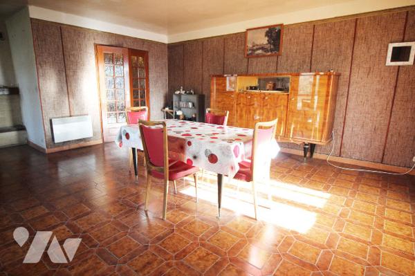 L'Etude Maubé vend 3 parcelles constructibles (dont avec 1 maison déjà présente) aux Pennes Mirabeau