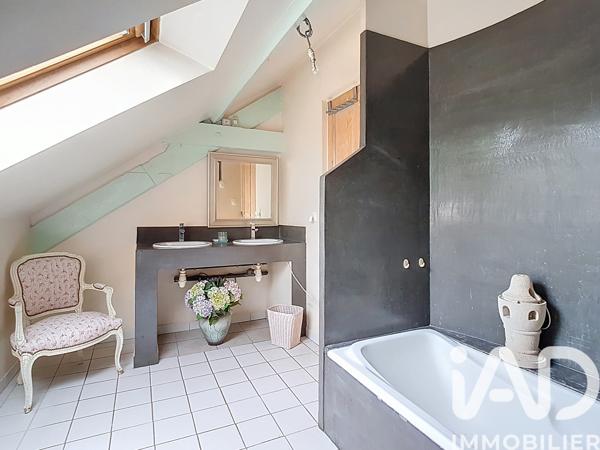 Maison à vendre 6 pièces 324 m² Montargis