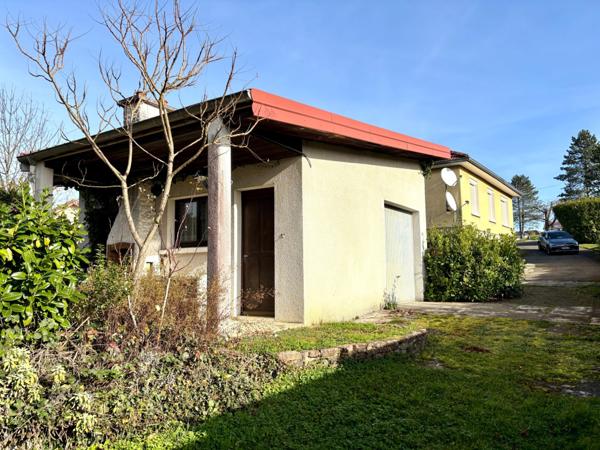 Maison T3 sur sous sol , 19 ares de terrain avec hangar