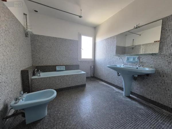 Achat - Fonds et/ou murs commerciaux Pontivy 56300 213 m 2 374 m 2