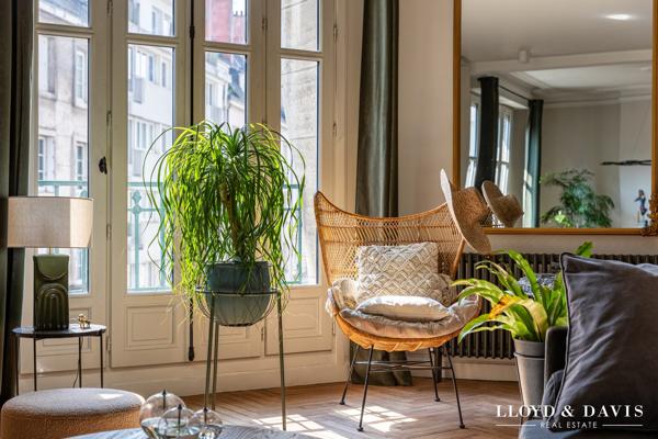 NANTES – DOBRÉE | 134 m² | 5 PIÈCES | 2 CHAMBRES + BUREAU | ASCENSEUR | PARKING PRIVATIF | CAVE