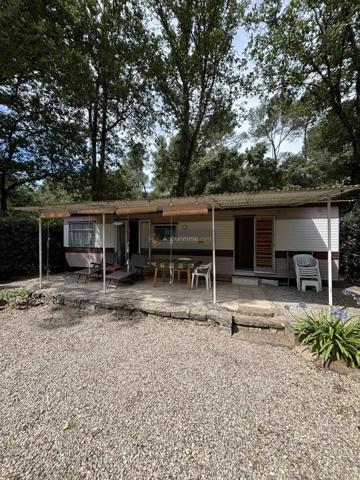 Vente                                                      Terrain
                        
                                         207 m2                     à Fréjus