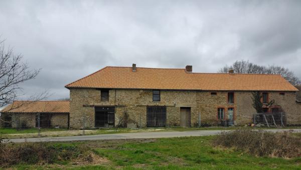ENSEMBLE IMMOBILIER POUR EVENEMENTIEL