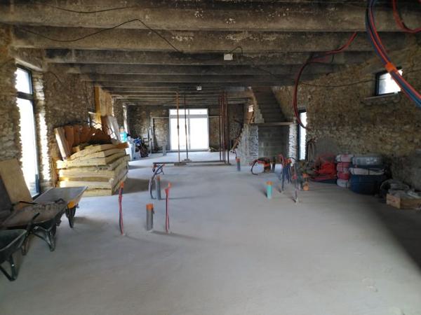 ENSEMBLE IMMOBILIER POUR EVENEMENTIEL