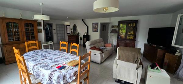 Elne Villa 4 faces 5 pièces de 150 m2 avec terrain de plus de 600 m²