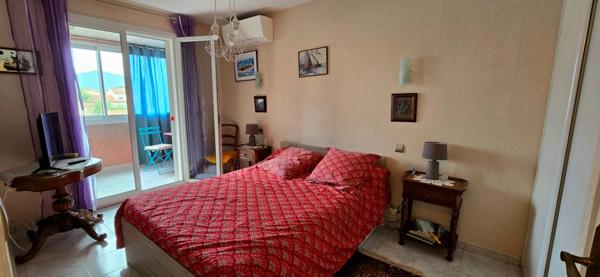 Elne Villa 4 faces 5 pièces de 150 m2 avec terrain de plus de 600 m²