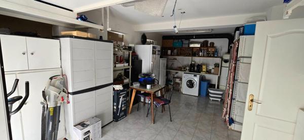 Elne Villa 4 faces 5 pièces de 150 m2 avec terrain de plus de 600 m²