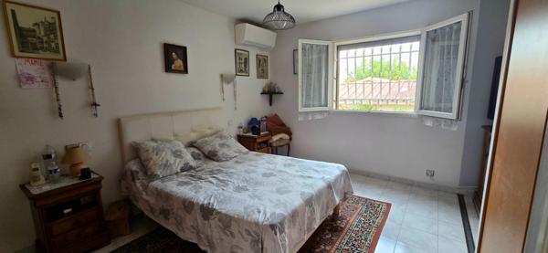 Elne Villa 4 faces 5 pièces de 150 m2 avec terrain de plus de 600 m²