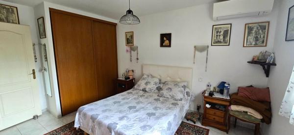 Elne Villa 4 faces 5 pièces de 150 m2 avec terrain de plus de 600 m²