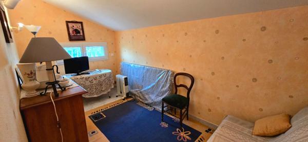 Elne Villa 4 faces 5 pièces de 150 m2 avec terrain de plus de 600 m²
