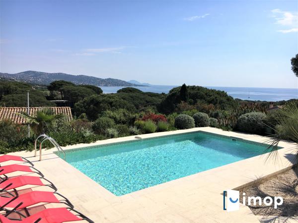 Belle villa avec piscine et vue mer