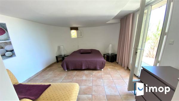 Belle villa avec piscine et vue mer