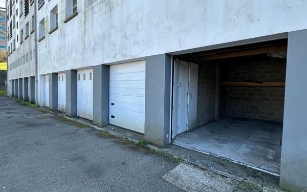 Stationnement à vendre    Brest