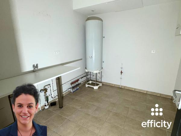 Local Commercial
        
        - 500 m² Exclusivité 495 000 € *