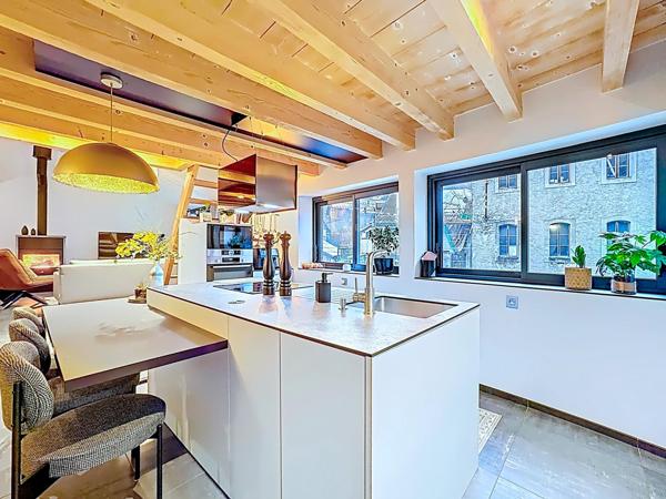 Esprit loft, grands volumes au cœur de Taninges