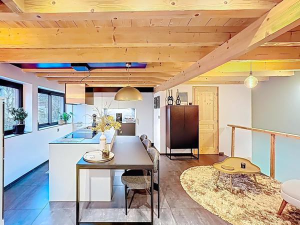 Esprit loft, grands volumes au cœur de Taninges