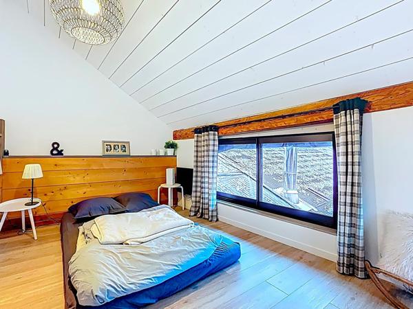 Esprit loft, grands volumes au cœur de Taninges