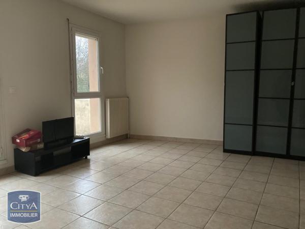 Appartement à louer 1 pièce 33.94m² La Ferté-Alais (91590)