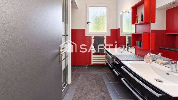 Maison de 136 m2 au calme absolu, piscine, spa, sauna