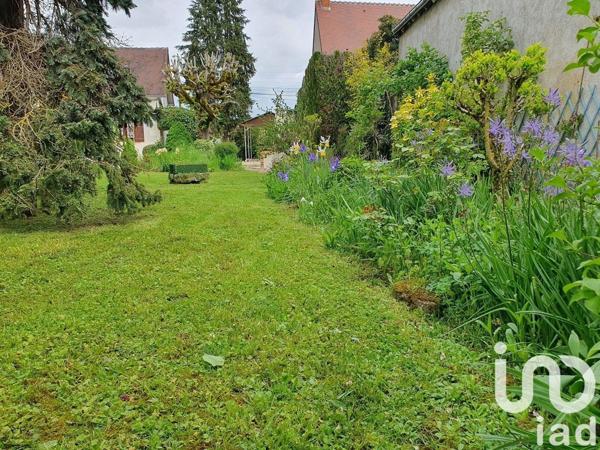 Longère 6 pièces de 163 m² à Saint-Georges-sur-Cher (41400)