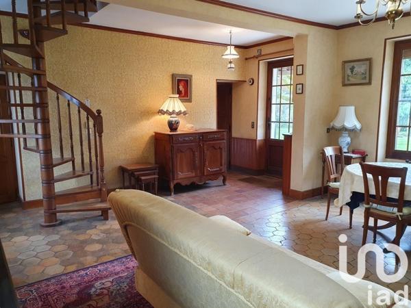 Longère 6 pièces de 163 m² à Saint-Georges-sur-Cher (41400)