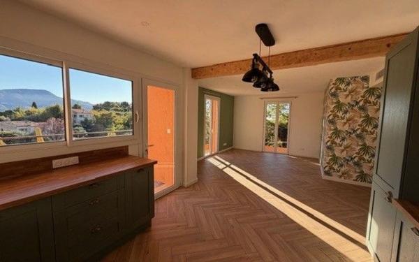 Appartement à louer    3 pièces •  Carros